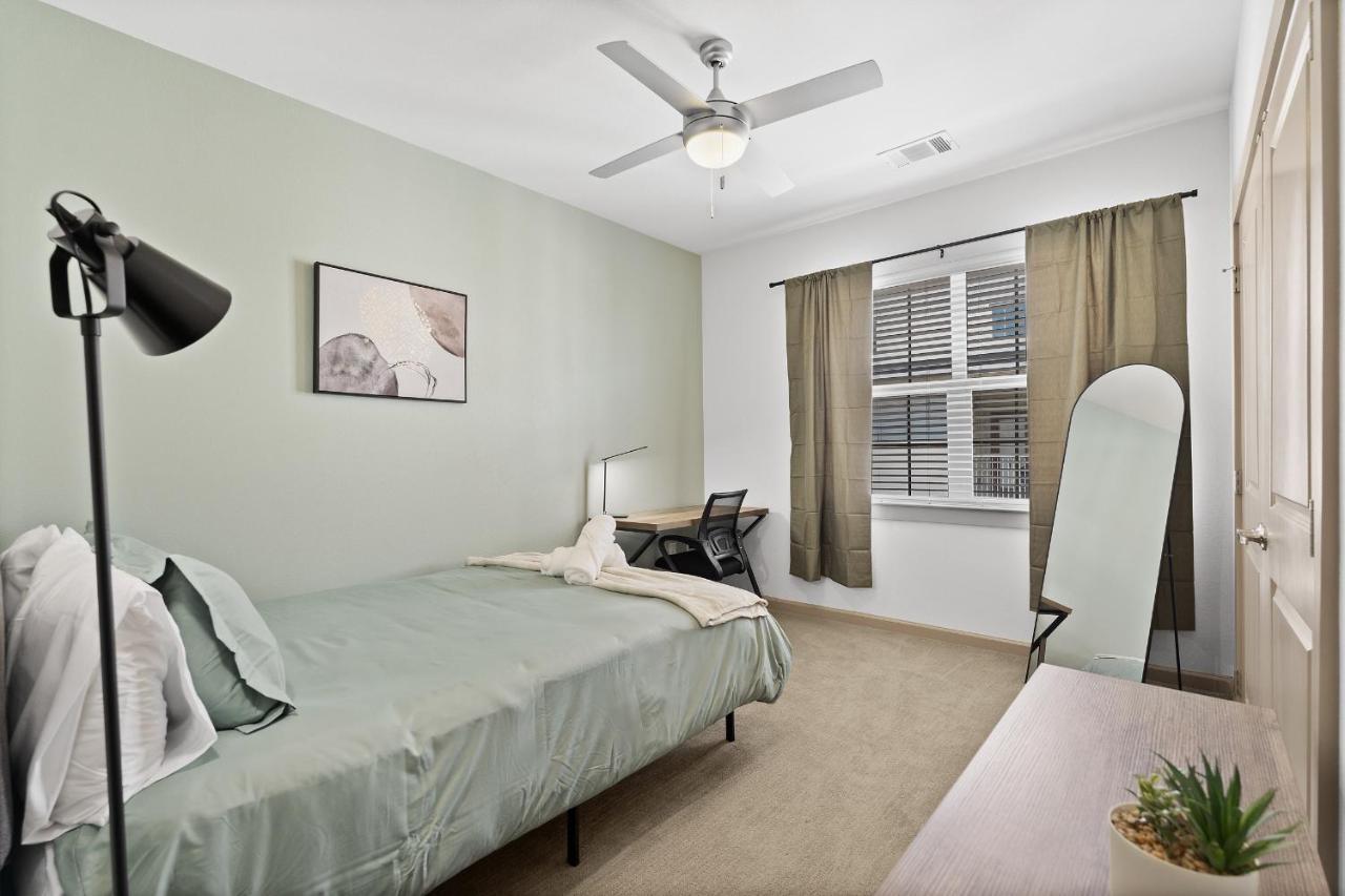 Luxe 3B/2B Getaway - Pool, Gym, Parking, Pet Wash Apartment Leander Exterior photo