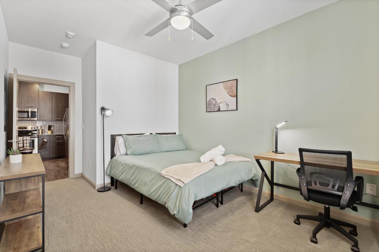 Luxe 3B/2B Getaway - Pool, Gym, Parking, Pet Wash Apartment Leander Exterior photo